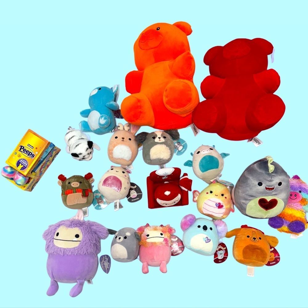 SQUISHMALLOWS ASSORTED LOT